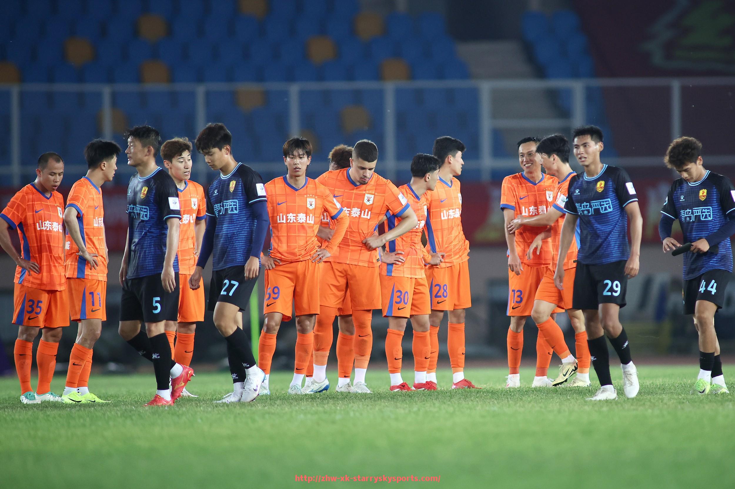 星空体育-法甲球队战略调整案例分析：2025赛季战术转型